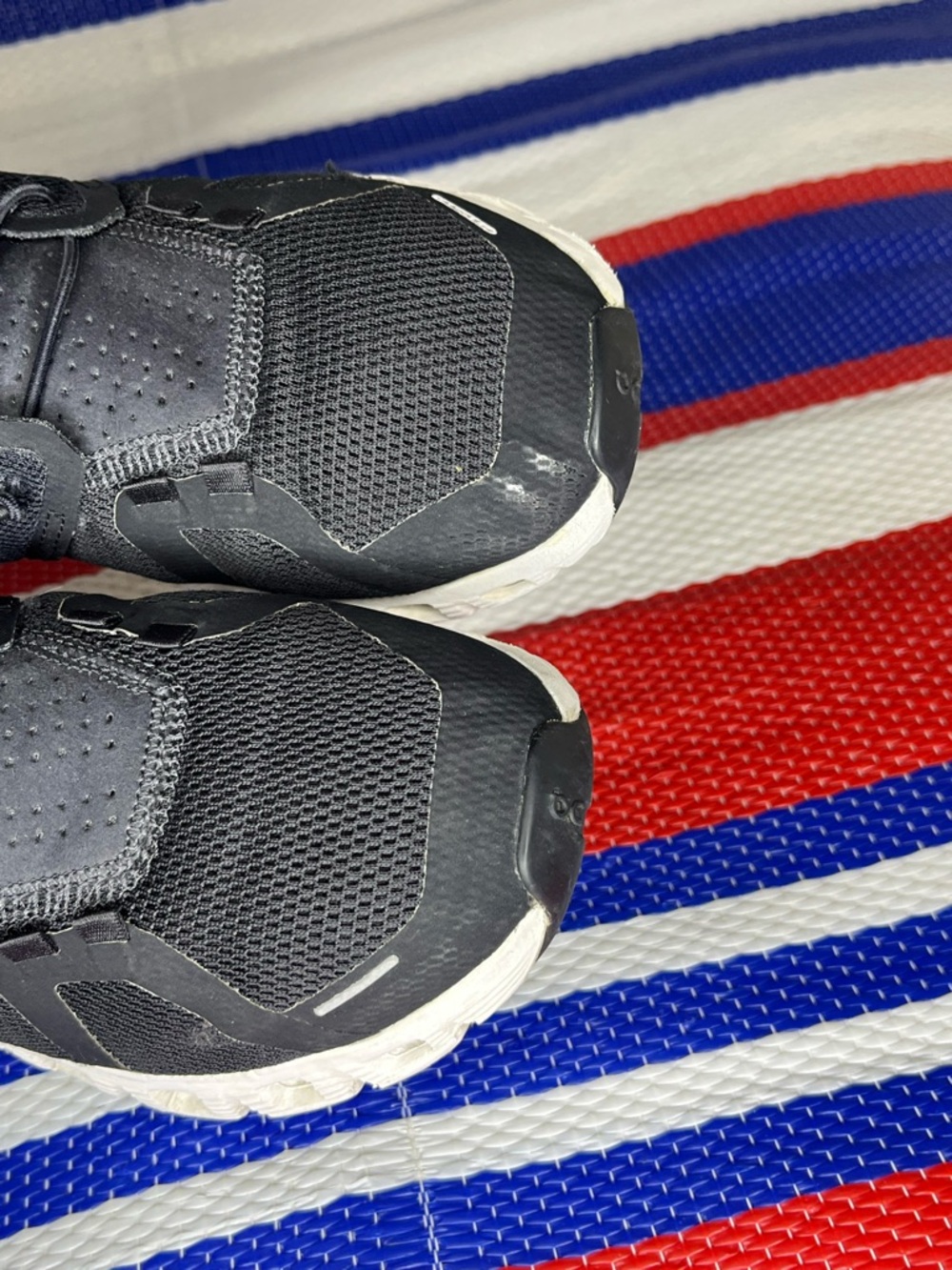 On Cloud 6 Comfort Running Shoes - Lightweight CloudTec Cushion Size 7 Shoes - Picture 12 of 15